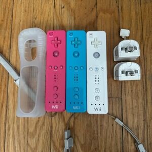 Nintendo Wii Remote Controller Lot of 3 Pink Blue White RVL-003 Motion + Bundle